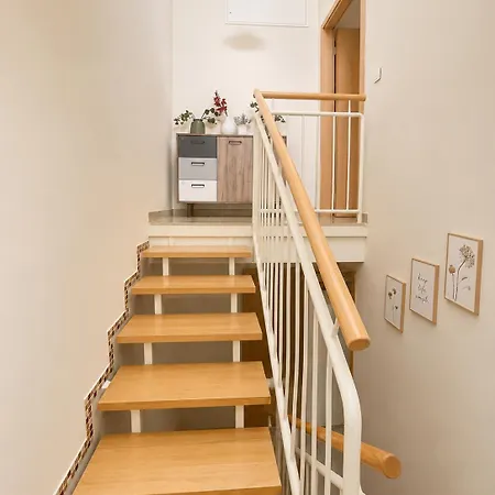Appartement Elegant With Private Bathroom- Frankfurt Messe